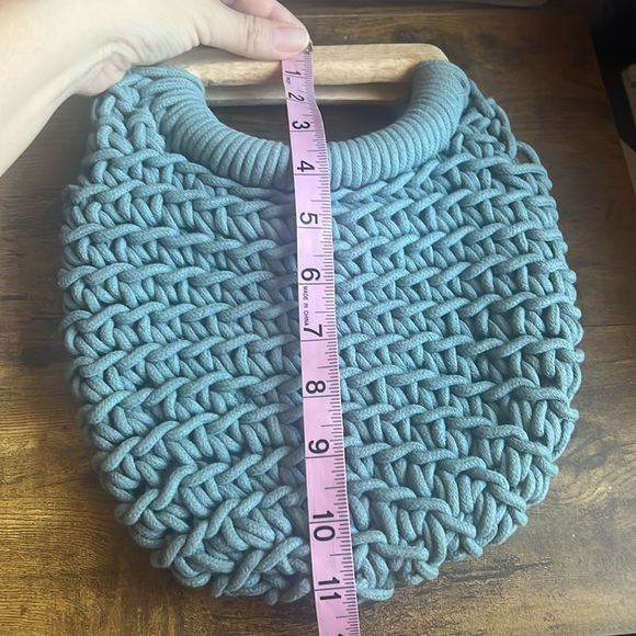 A New Day Blue Macrame/Crocheted Handbag Purse with Wood Handles - Picture 5 of 13